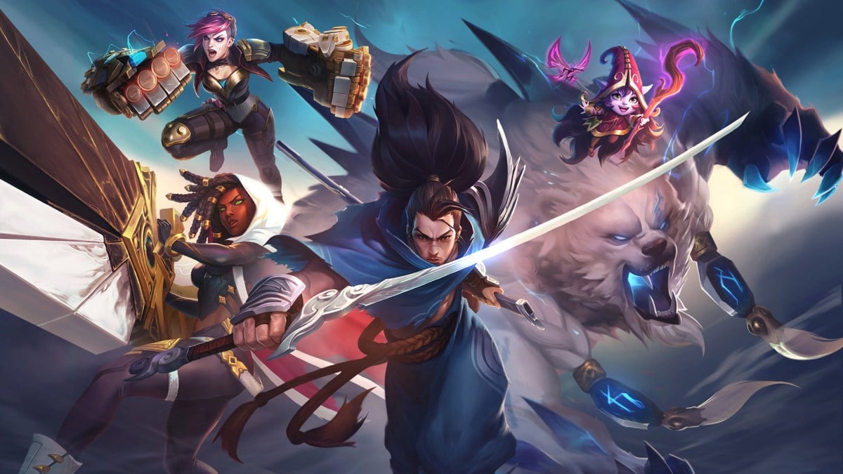 League champions fighting in Summoner's Rift